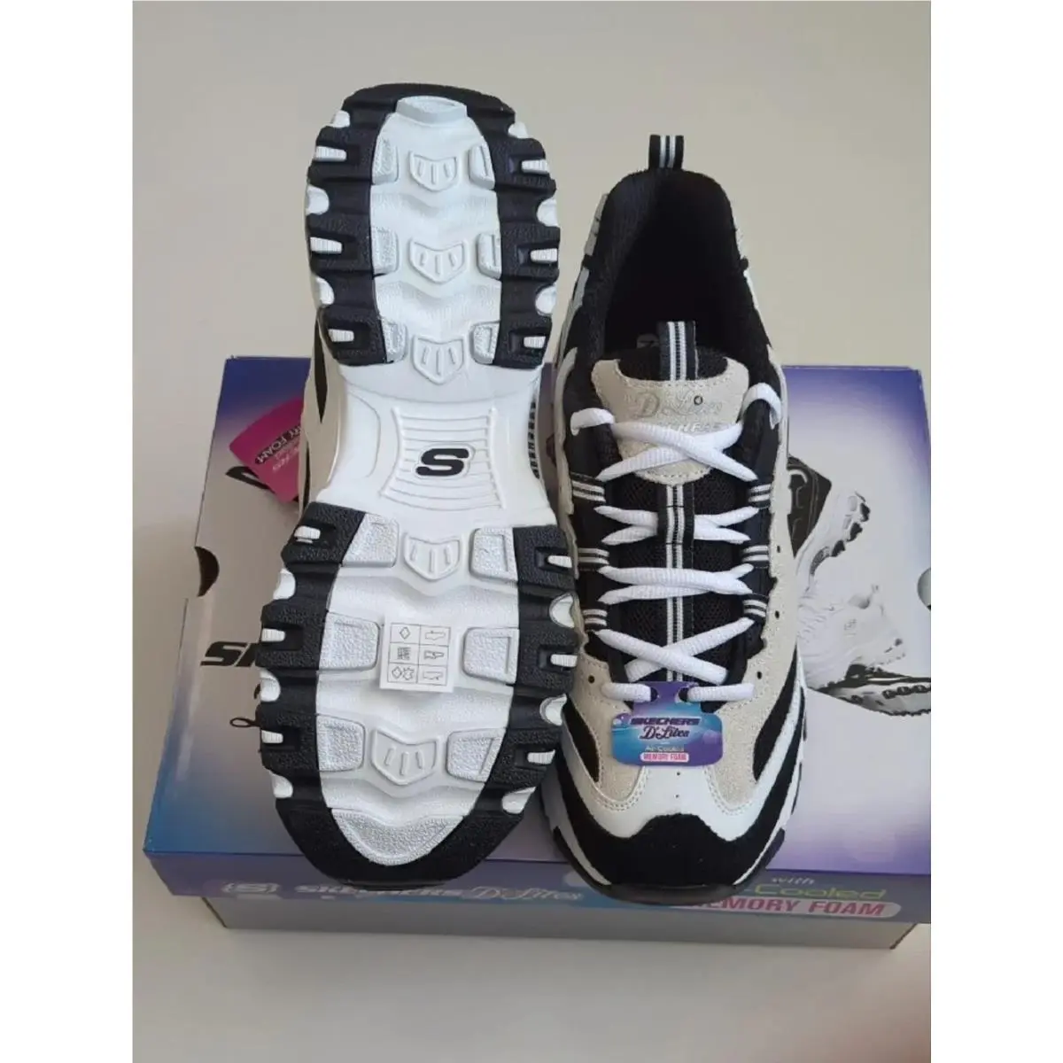 Skechers shoes - SKECHERS D`Lites - 150860 - Black 15