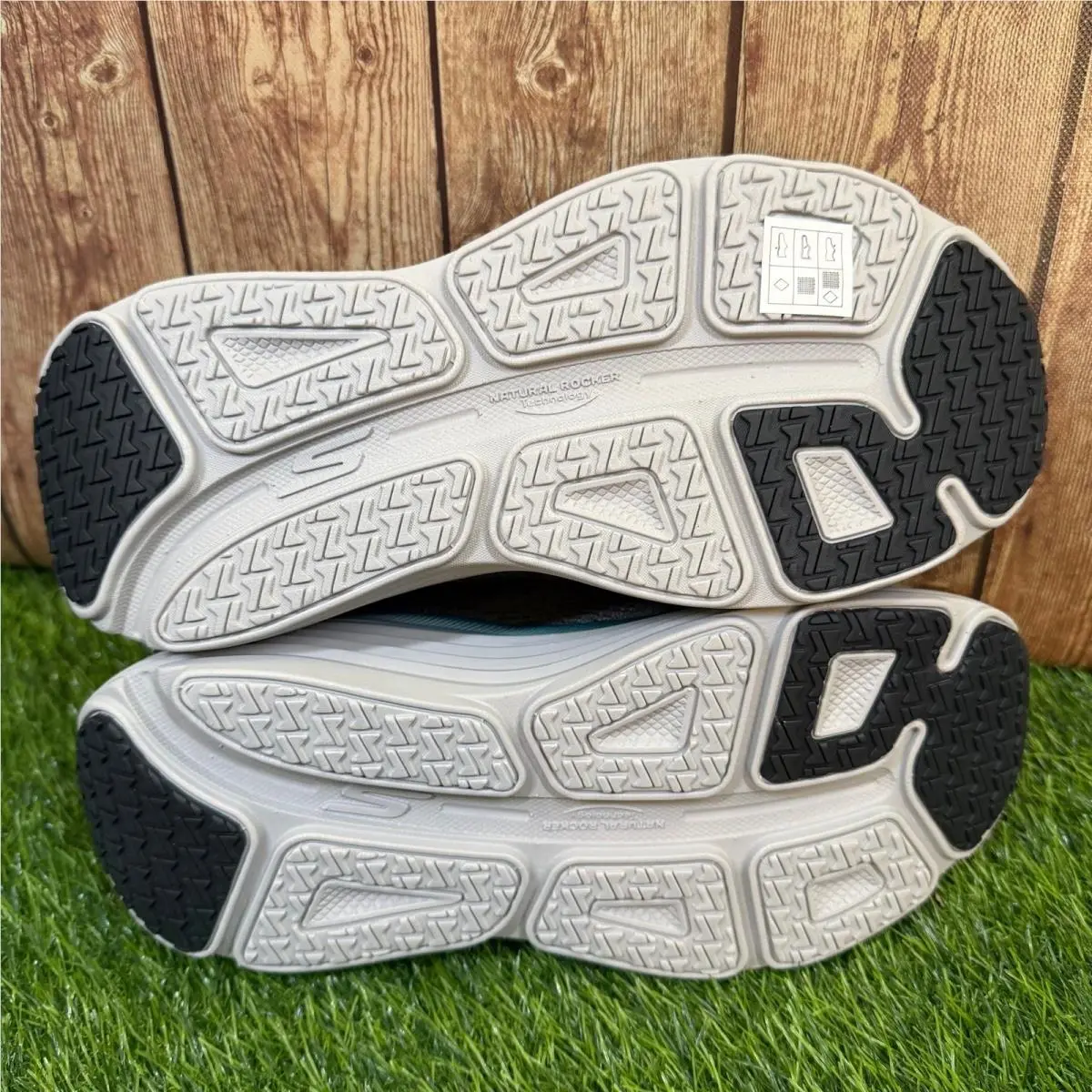 Skechers shoes - Max Cushioning Endeavour - Max Cushioning Endeavour - Gray 6