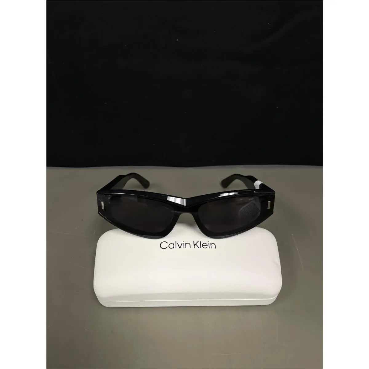 Calvin Klein Unisex Ck24534s Cat Eye Sunglasses