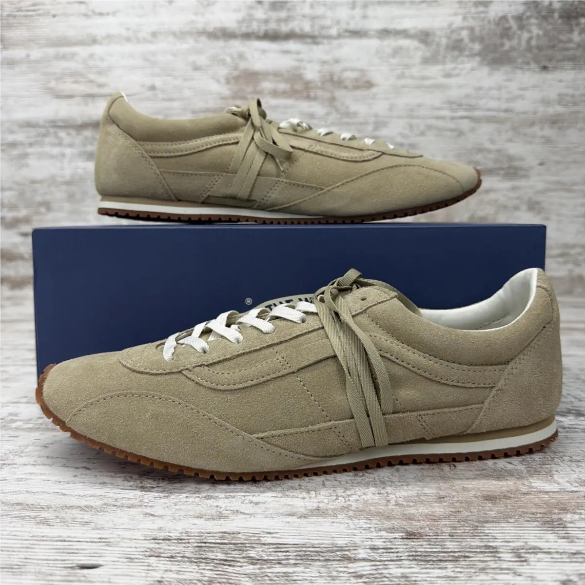 Premium Super Low Pro Trainer Suede Incense VN000Z064MG Mens US 11 Sneakers by Vans