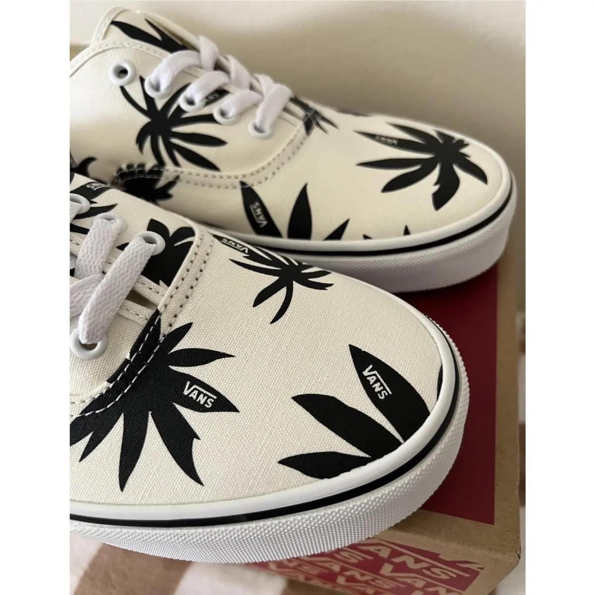Vans shoes - VANS Authentic - Authentic - VN000Z75KIG - Archive Marshmallow/Black 4