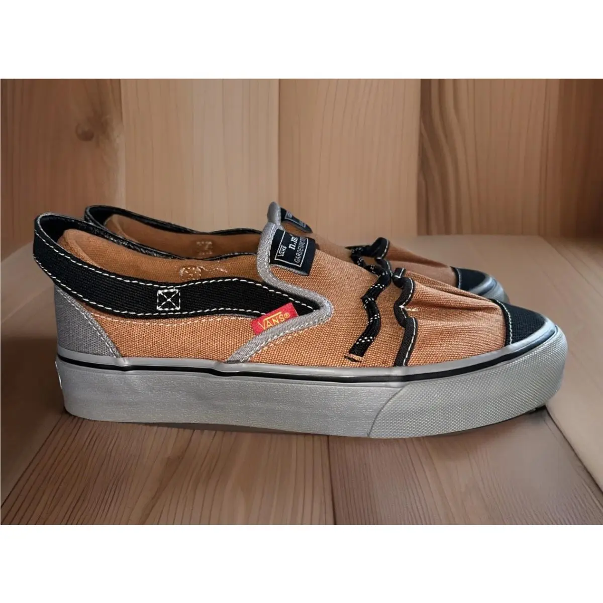Vans shoes - Vans Slip-on Vp Vr3 - VN0009VYBXG - Brown 1