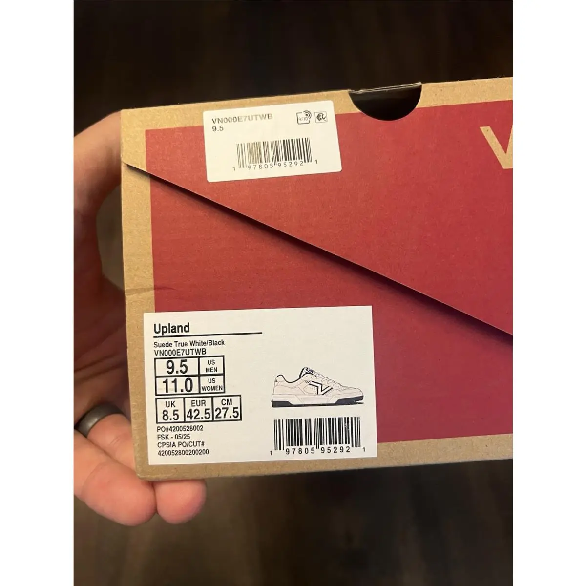 Vans shoes - VANS Upland - Upland - VN000D1HFAV - White 0