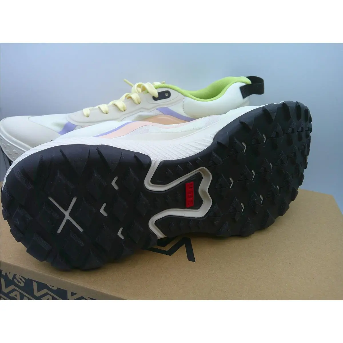 Vans shoes - VANS MTE Crosspath - MTE Crosspath - VN000CVUKKK - Beige (UPC: 197643166566) 4