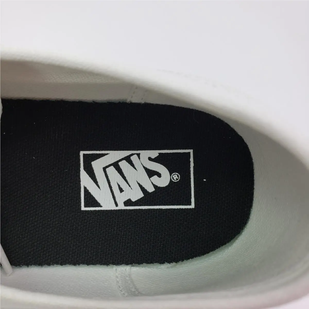 Vans shoes - Vans Authentic Animal Sidewall Zebrawht - White 8