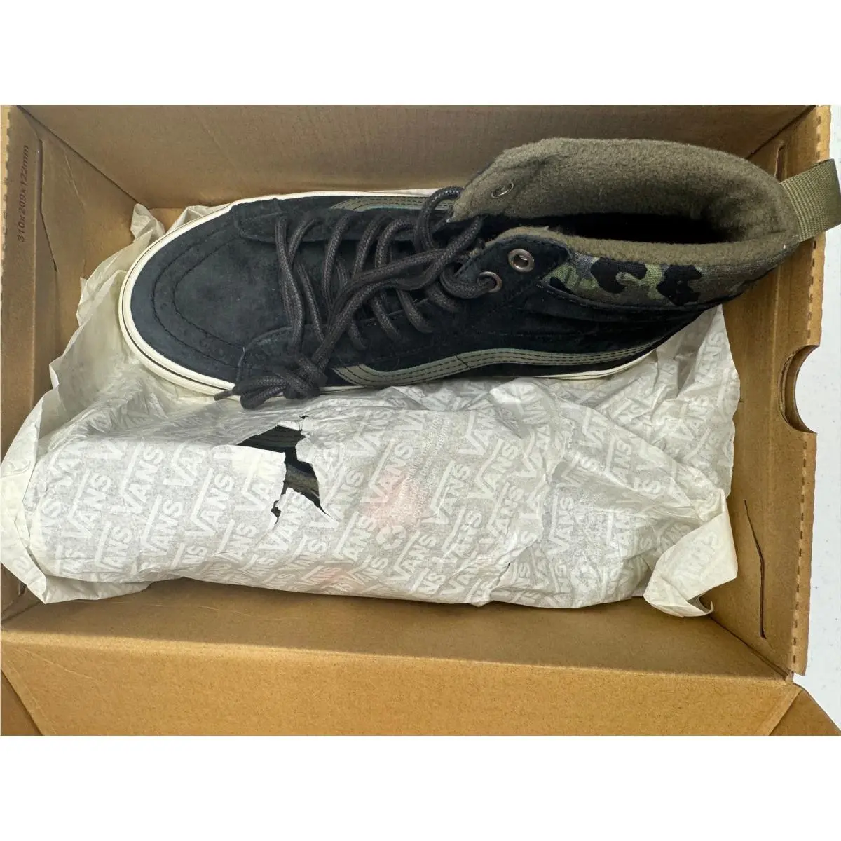 Vans shoes - Sk8-Hi MTE-1 - Black 1