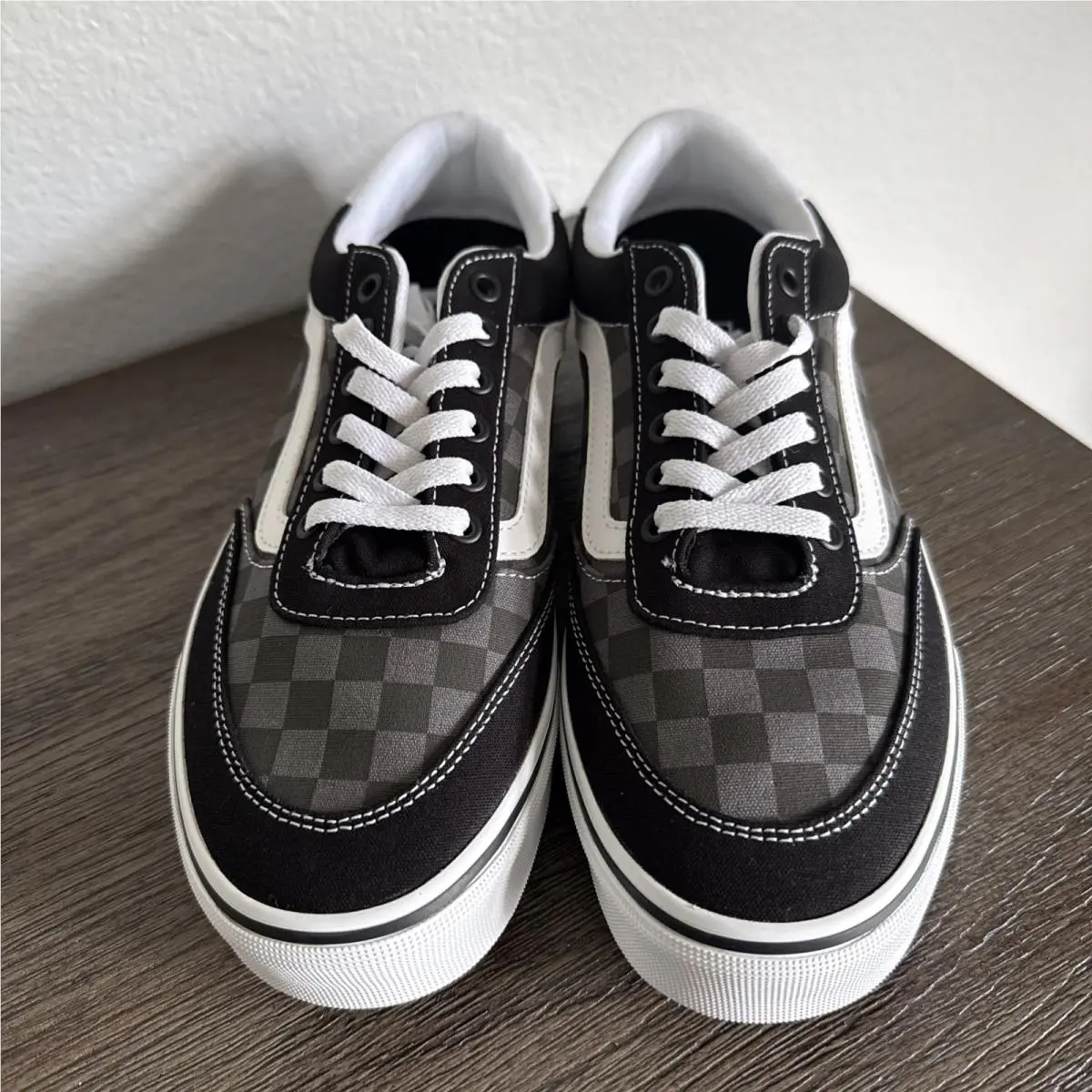 Brooklyn LS Tonal Check Faded Black Canvas Men`s Sneakers Size 9.5 by Vans
