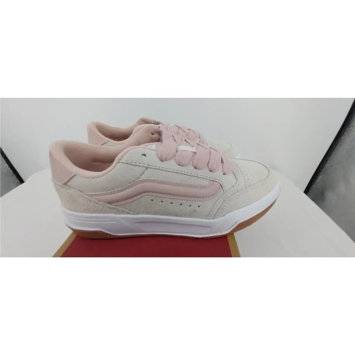 Vans Hylane Sepia Rose Pink White Suede Low Top Lace-up VN000D8103N