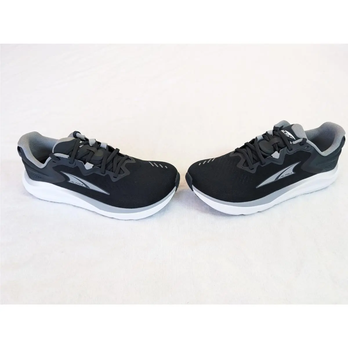 Altra shoes - Altra Paradigm 8 - Paradigm - Black 1