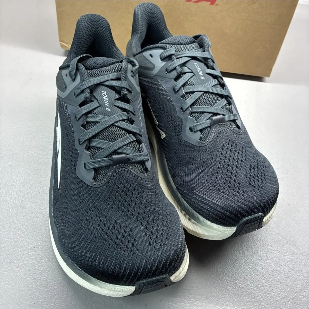 Altra shoes - Altra Torin - Torin - AL0A85QK010-080 - Black 1