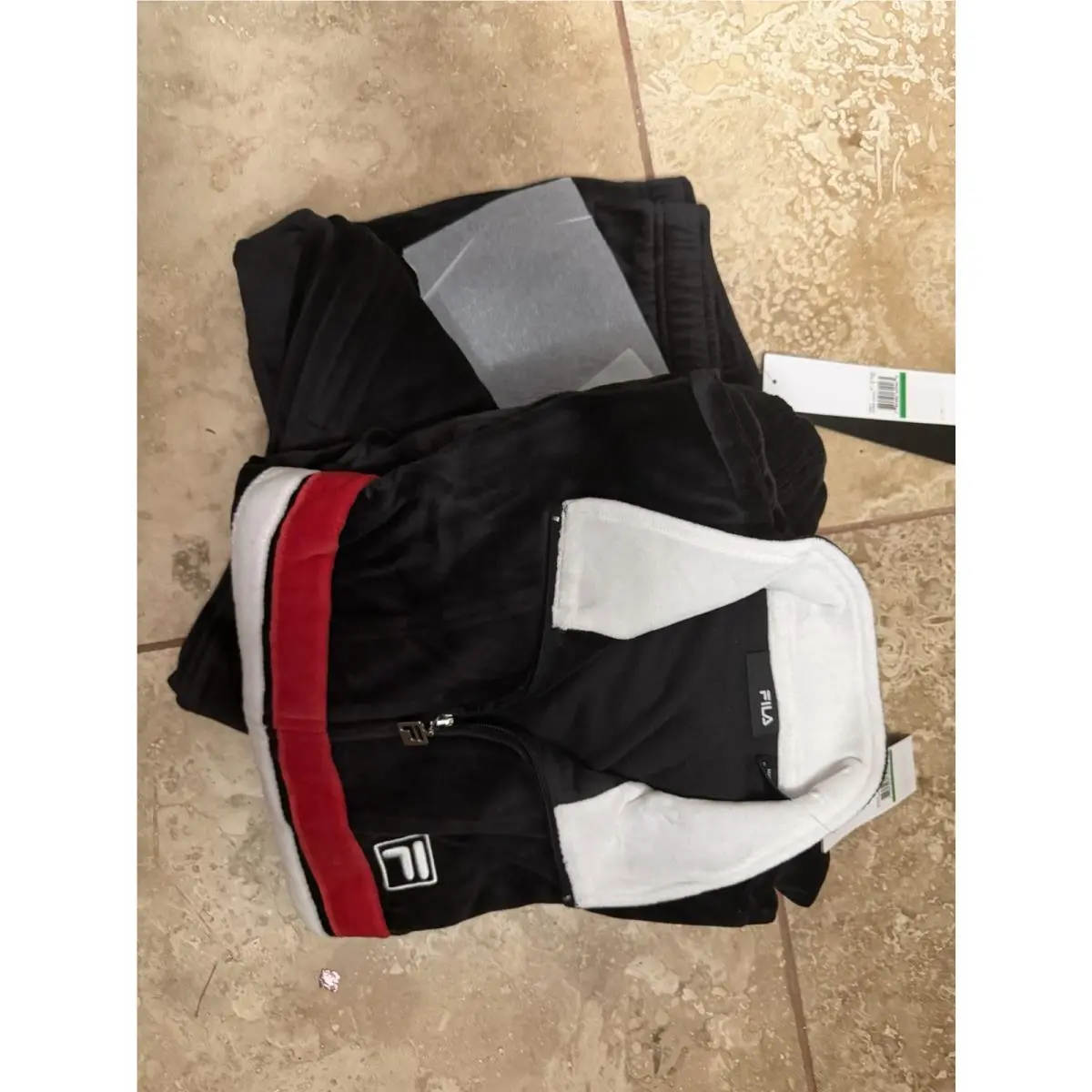 Fila clothing - Black 4