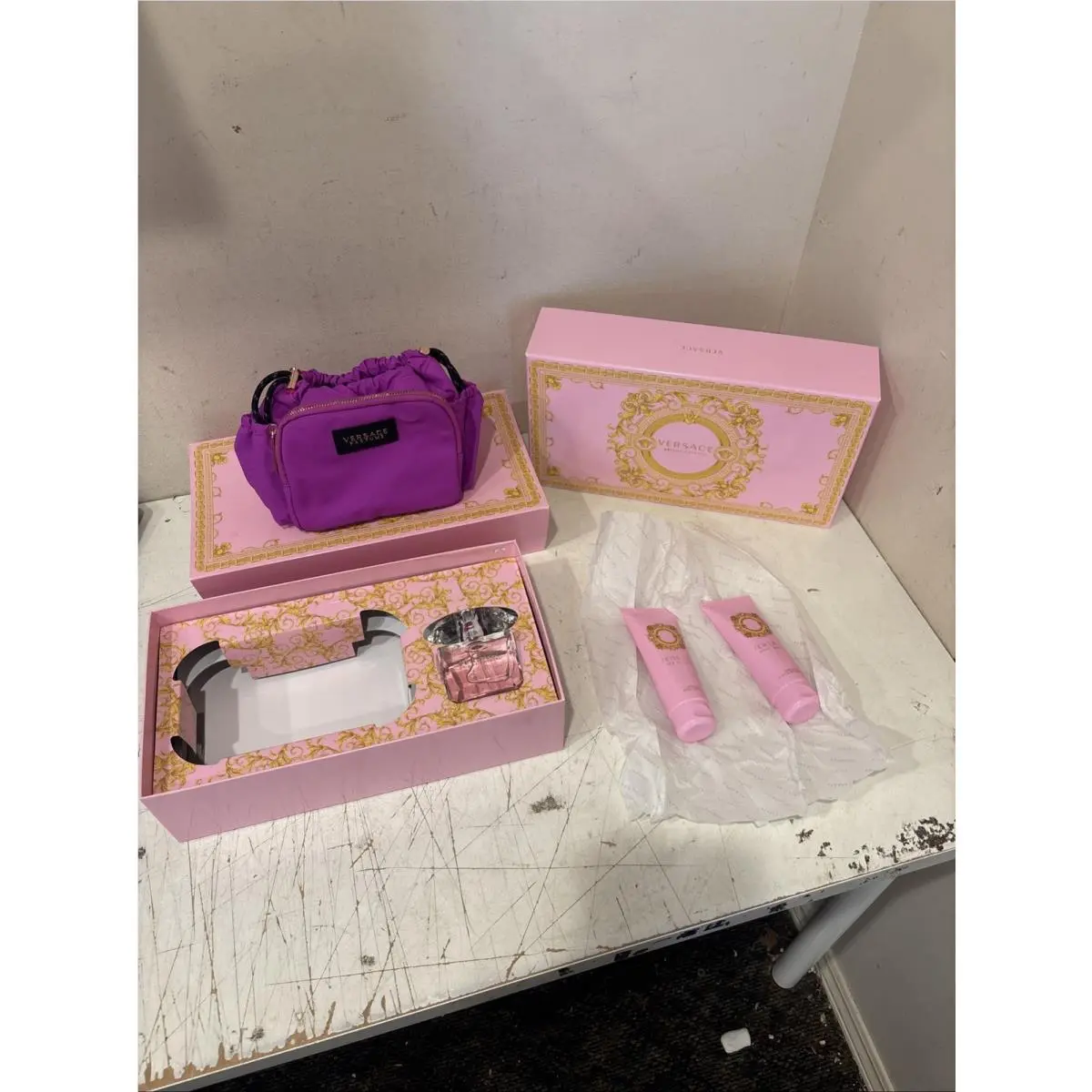Versace Bright Crystal Absolu Perfume-3.0 oz Edp Spray 4PC Gift Set Ship