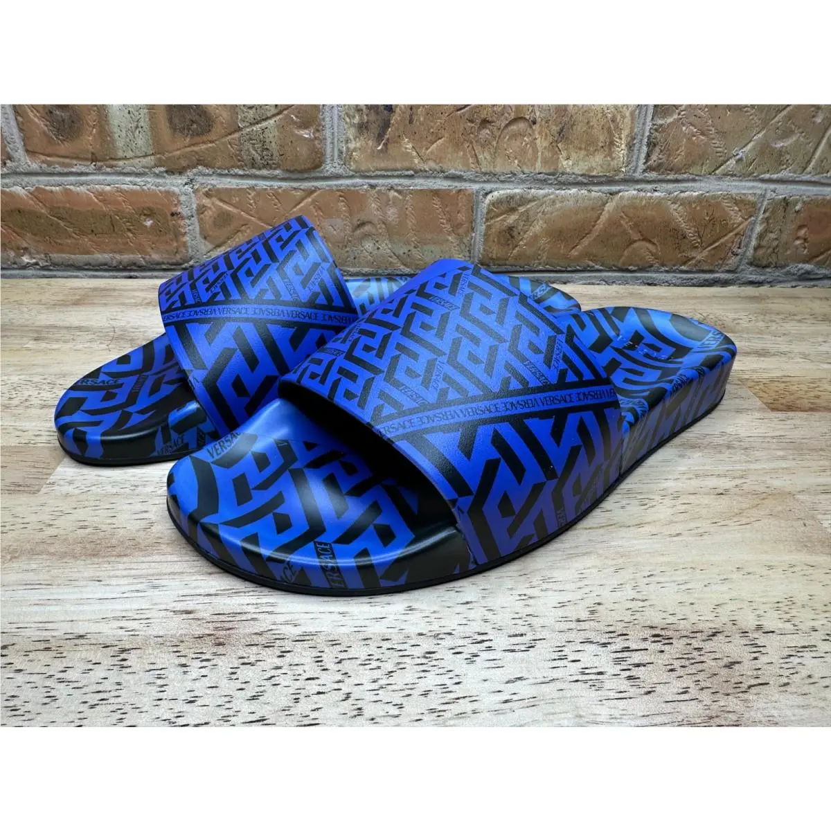 Versace shoes - Pool Slide Gomma - Pool Slide Gomma - 772084812427 - Blue Black 2