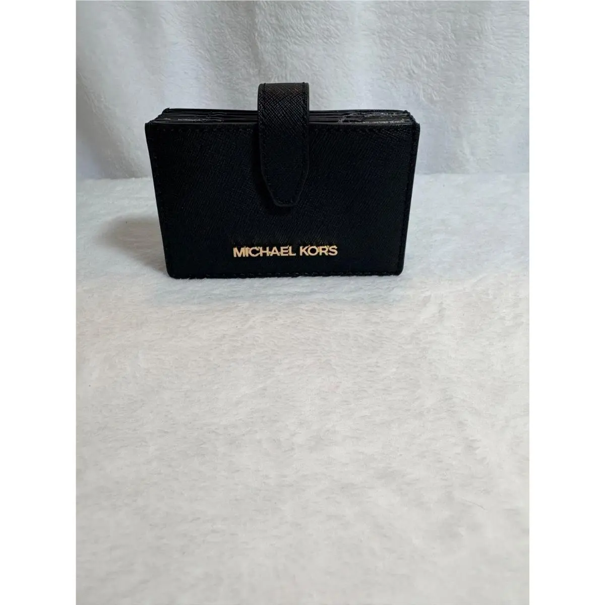 Michael Kors Jet Set Medium Logo Accordion Card Case Color: Black