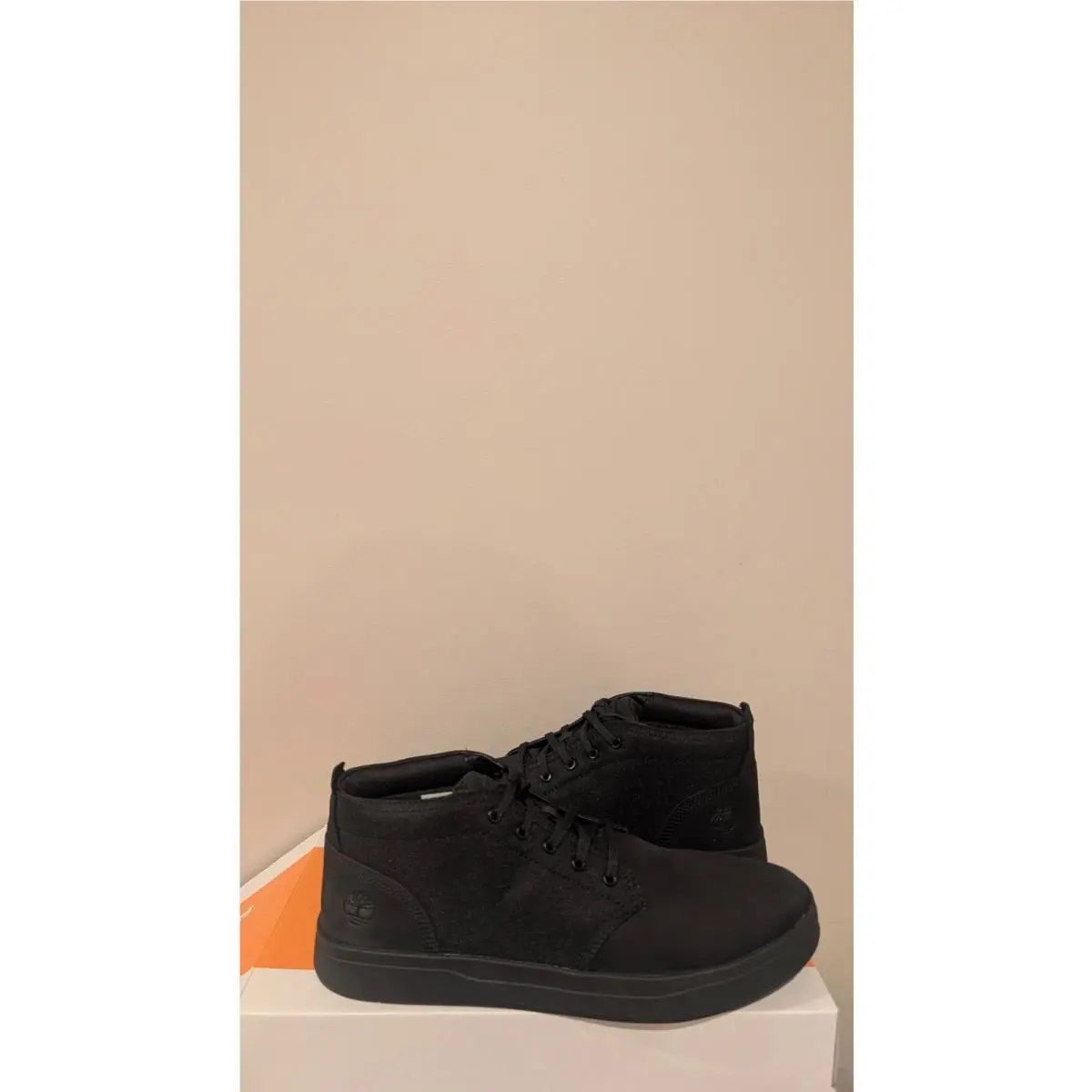 Timberland Men`s Davis Square Leather/fabric Chukka Shoes