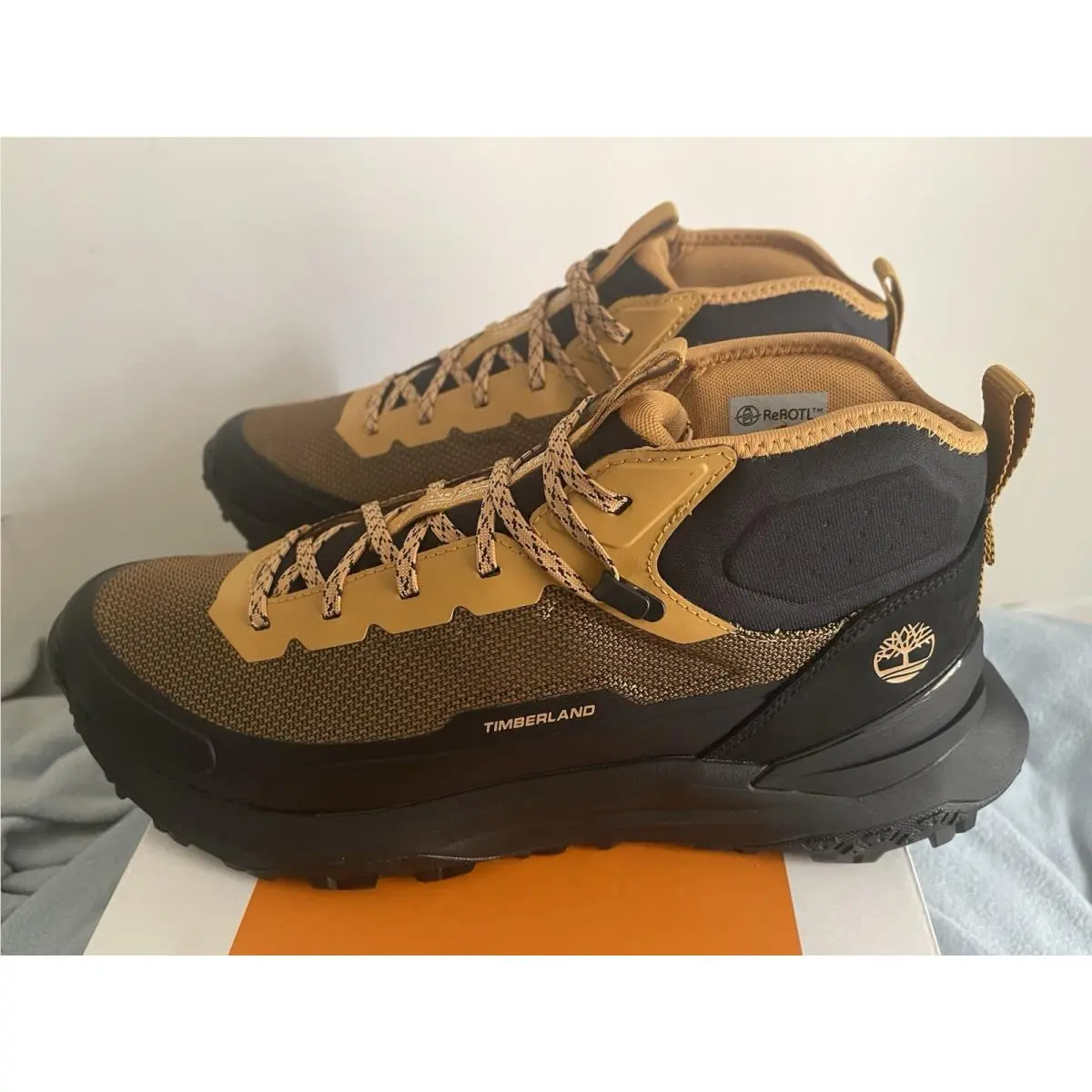 Timberland Men`s Motion Access Mid Lace Sneakers SZ 11