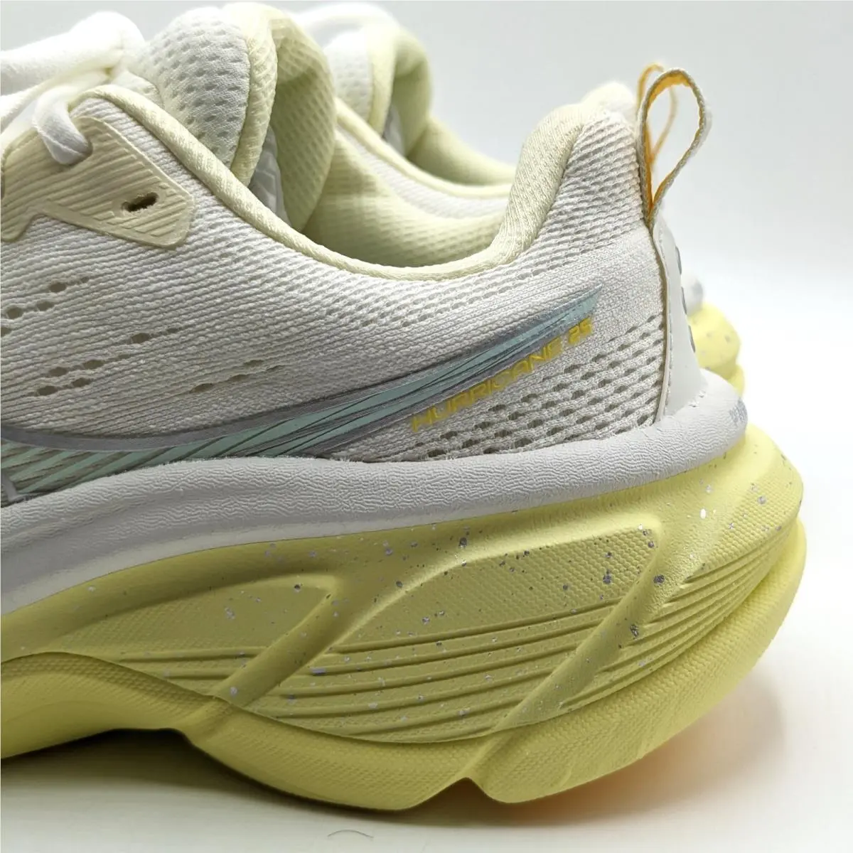 Saucony shoes - Saucony Hurricane 25 - Hurricane - S11026-144 - Ivory 23