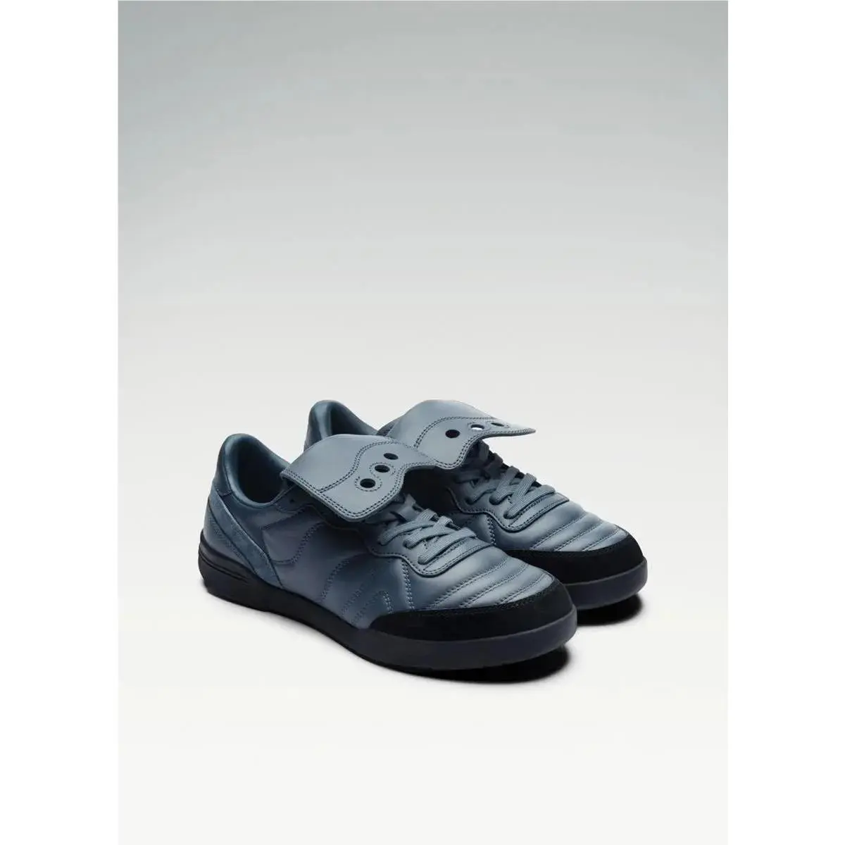 Saucony shoes - Black | Flint 24