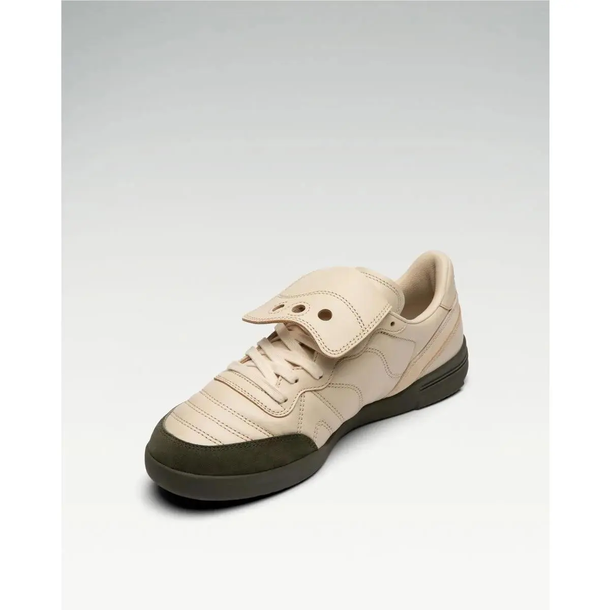 Saucony shoes - Black | Flint 48
