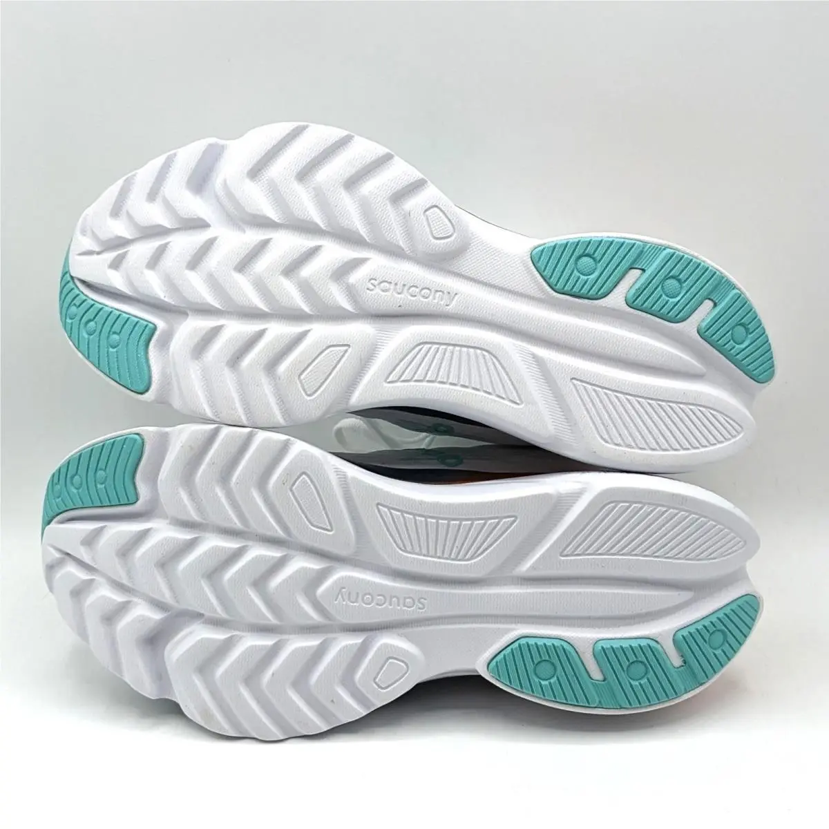 Saucony shoes - Saucony Kinvara 16 - Kinvara - S11020-172 - White 15