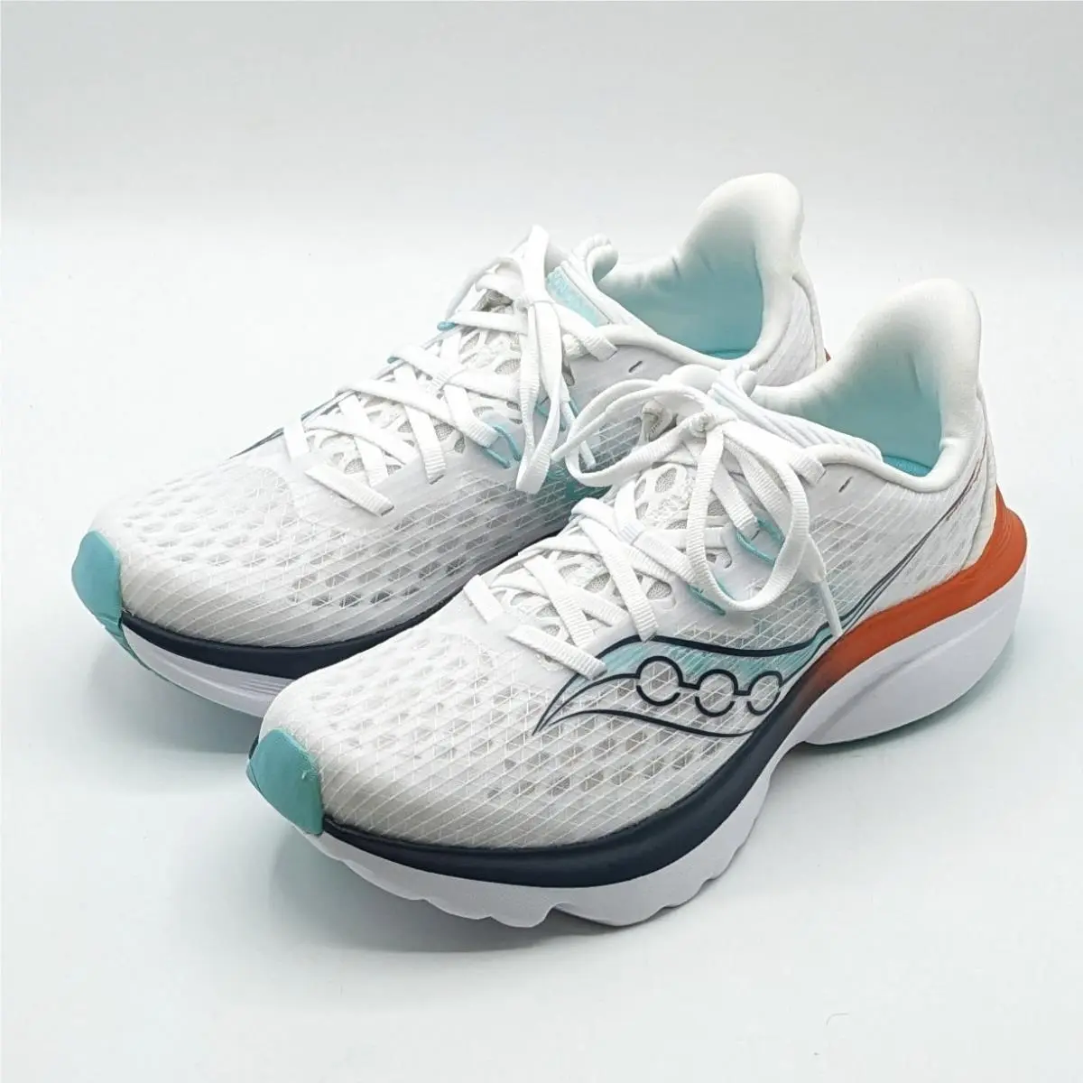 Saucony shoes - Saucony Kinvara 16 - Kinvara - S11020-172 - White 1