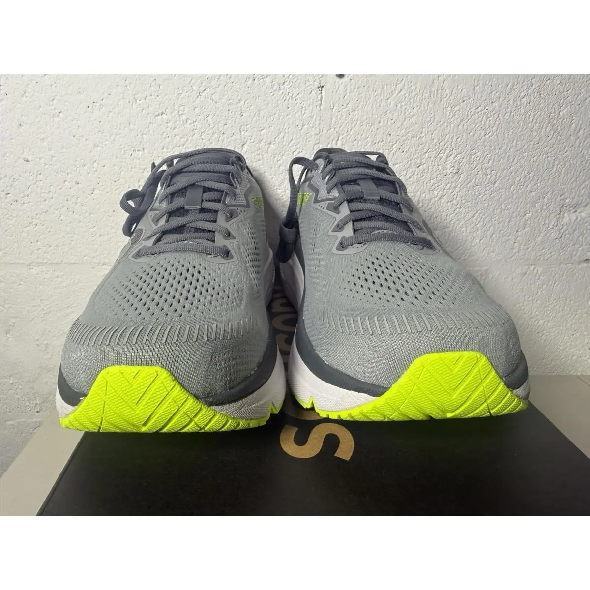 Saucony shoes - Saucony Guide - Guide - S21058-104 - Gray 0