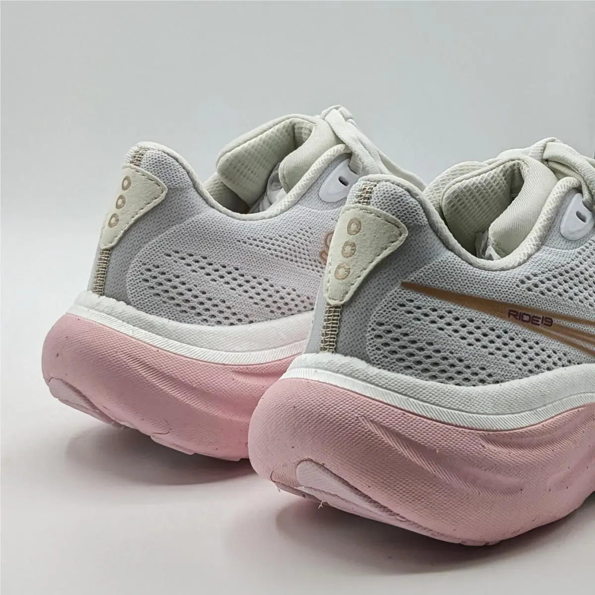 Saucony shoes - Saucony Ride 19 - Ride - S11055-151 - White 10