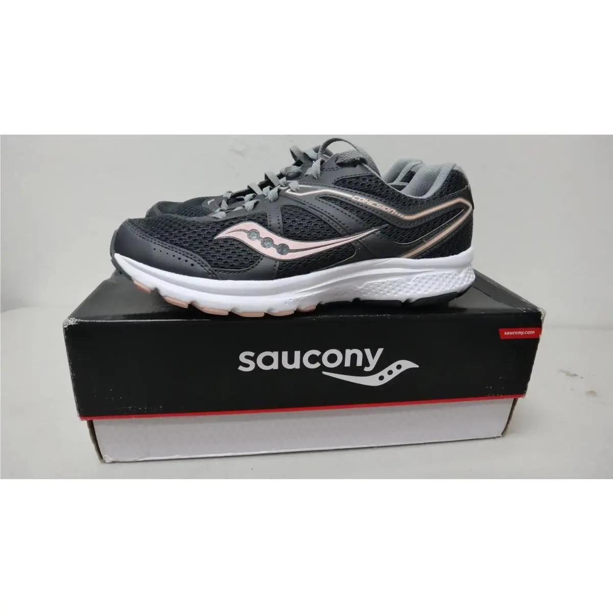 Saucony Grid Cohesion 11 Women`s 9W Wide Gray Black Peach Running Shoes
