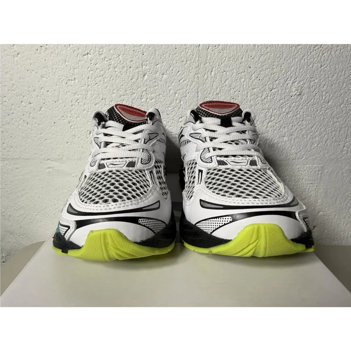 Saucony shoes - Omni 9 KDZ - Omni KDZ - SYF25AB1 - White, Black, Red, Blue, Yellow 0