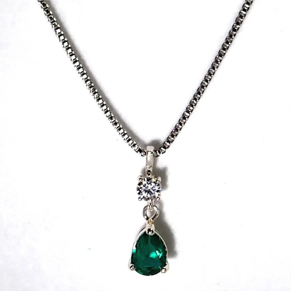 Swarovski Crystal Green Teardrop Necklace Silver Plated Box Chain 18-20