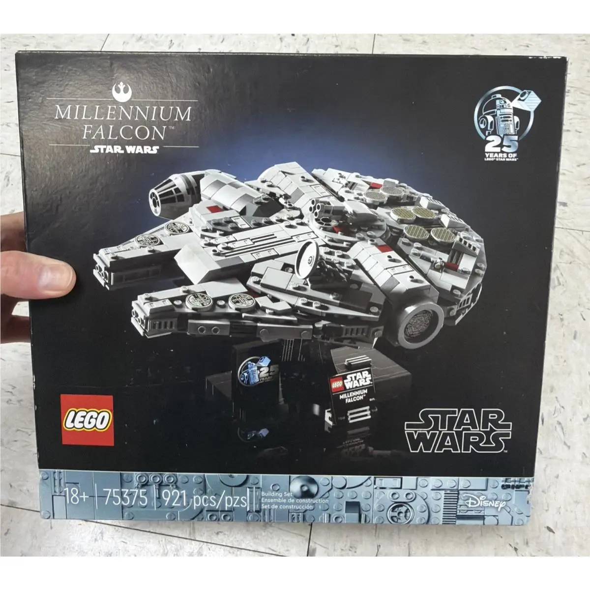 Nice Lego Star Wars Millennium Falcon 25th Anniversary Model 75375 921 Pcs