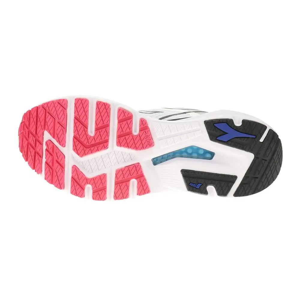 Diadora shoes - diadora Mythos Blushield Vigore 3 Running - 180680-C2750 - White 3