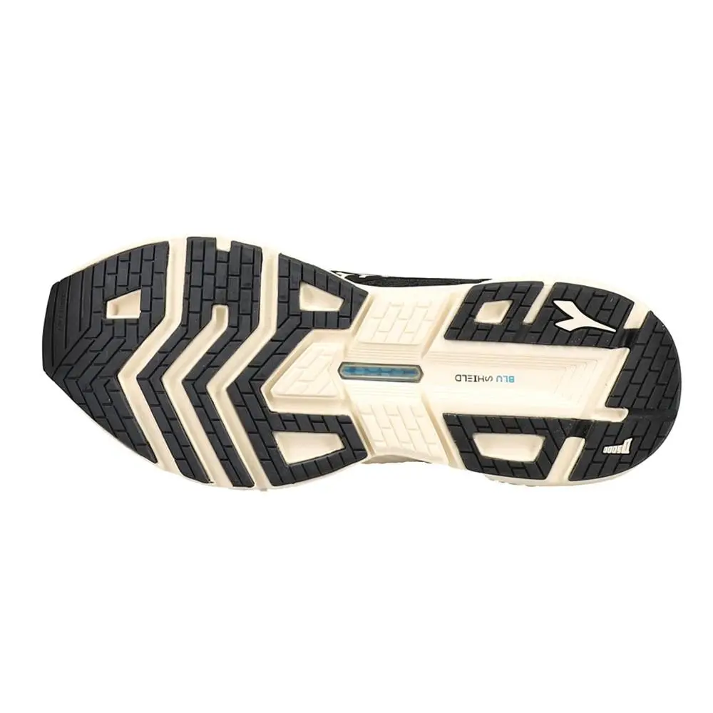 Diadora shoes - diadora Mythos Blushield Volo 3 Running - 179088-C2609 - Black 8