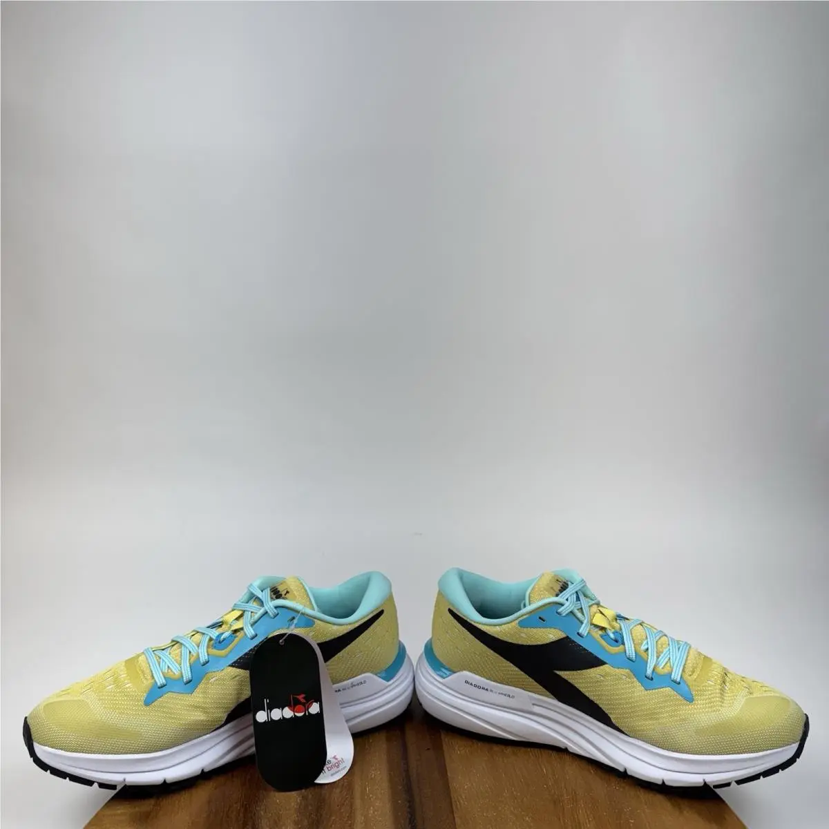 Diadora shoes - Diadora Mythos Blushield 6 - Mythos Blushield - Yellow 3