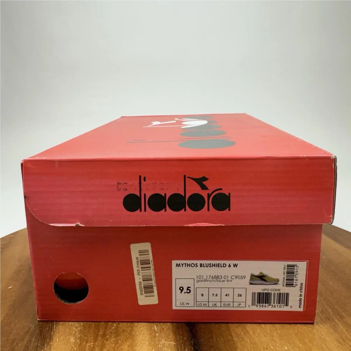 Diadora shoes - Diadora Mythos Blushield 6 - Mythos Blushield - Yellow 7