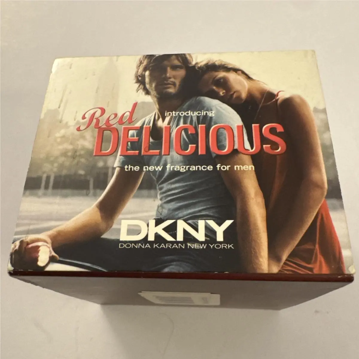 Dkny Red Delicious For Men Donna Karan Eau de Toilette 1.7 oz 50 ml J27