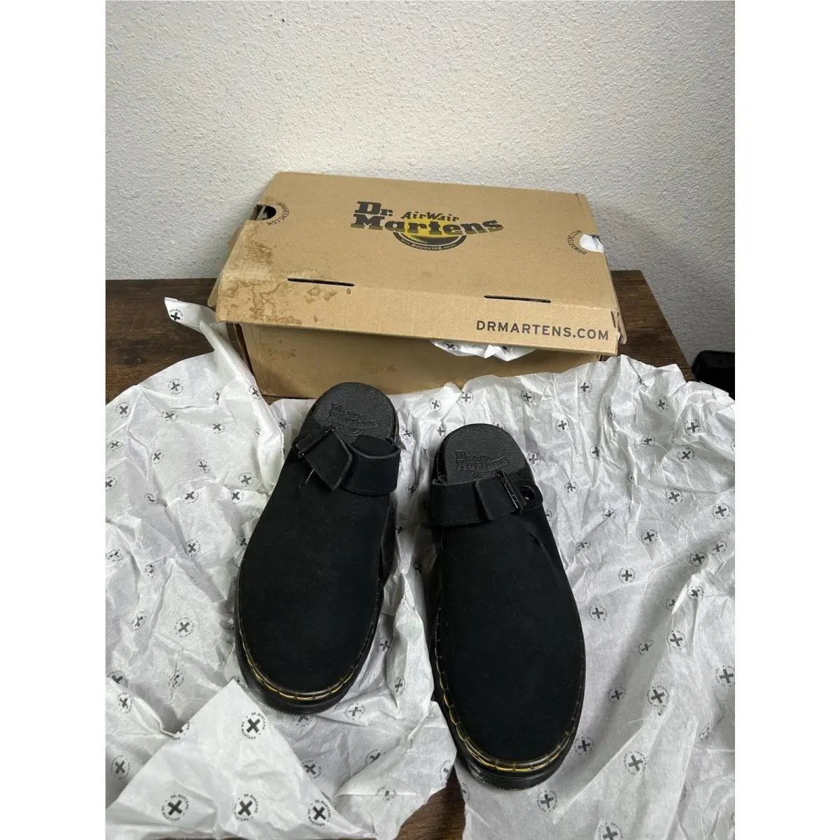 Doc Dr. Martens Carlson Slingback Clog Mule Men`s 6 Women`s 7 Black Suede