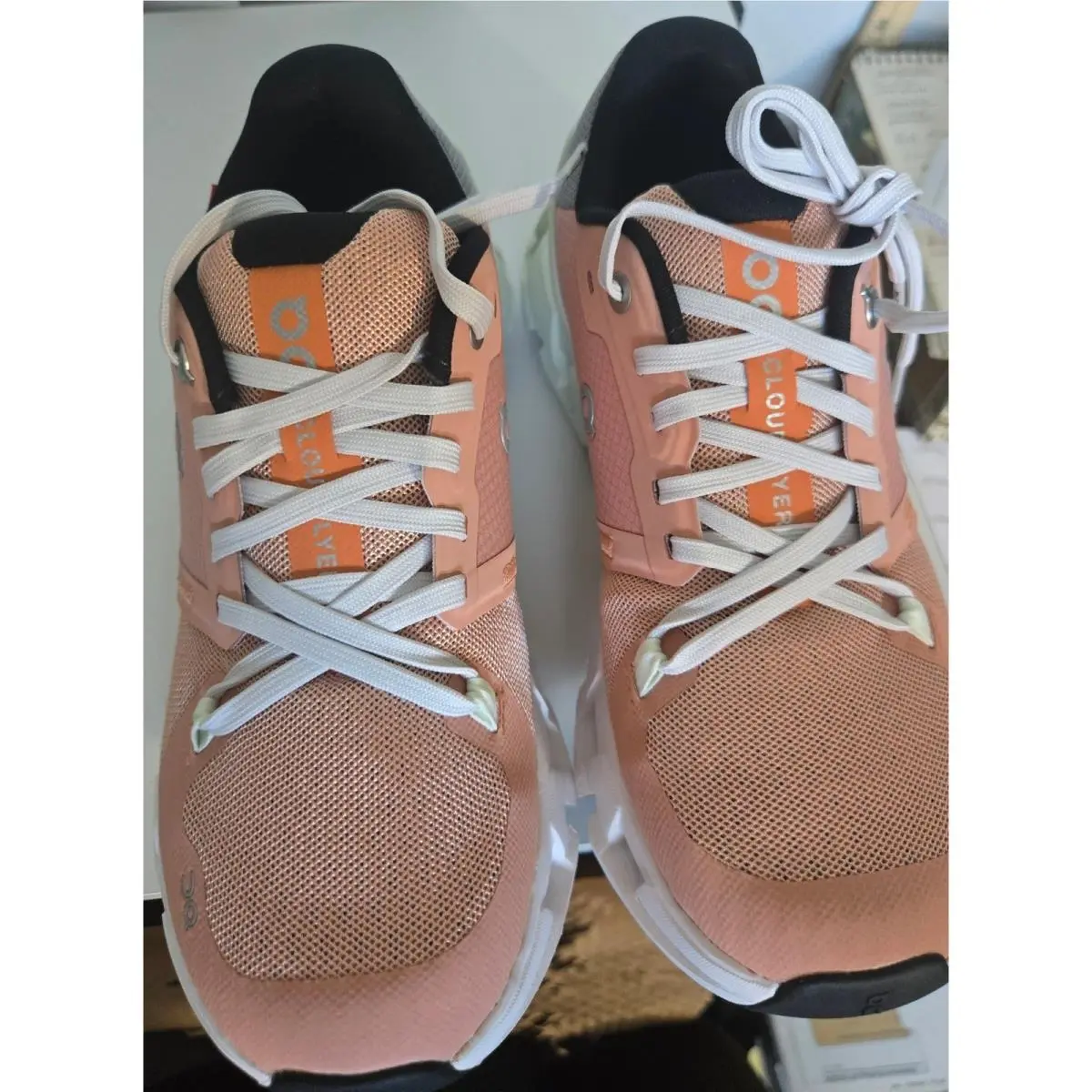 On Running Cloudflyer 4 Womens 6.5 Peach Grey Road Sneakers 71.98669