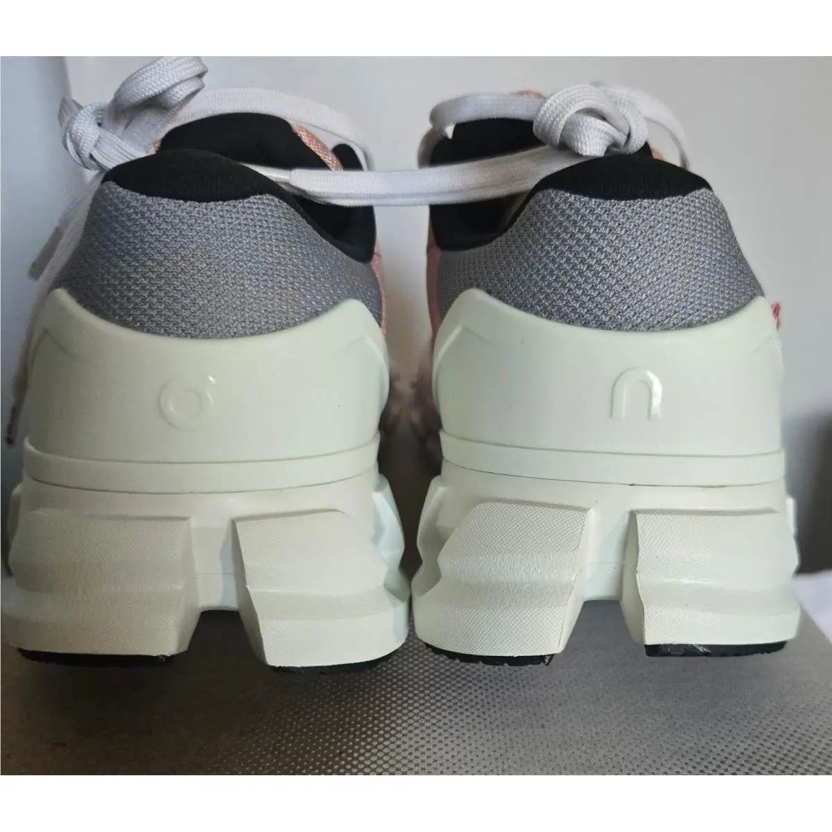 On-Running shoes - On Cloudflyer 4 - Cloudflyer - Pink 1