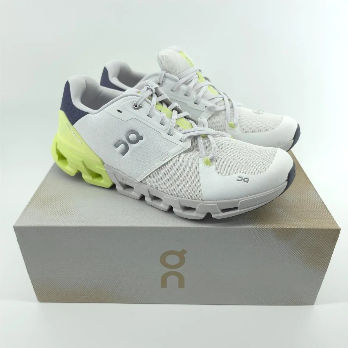 On Running Mens Cloudflyer 4 Mesh White Hay Size 13 Stability Running Shoes