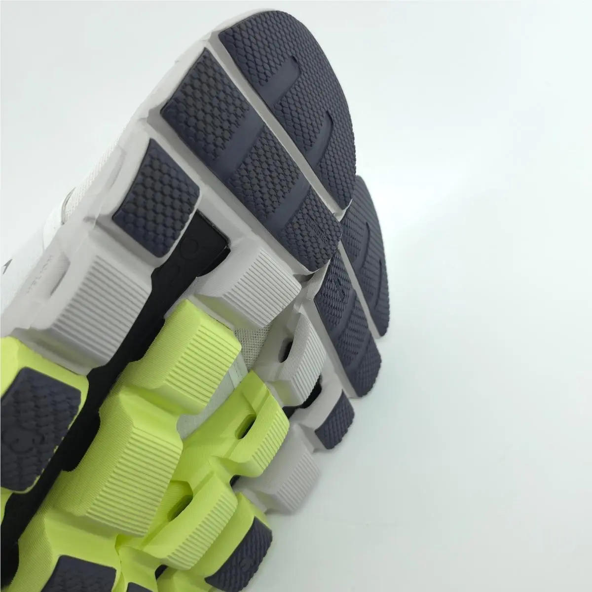 On-Running shoes - Cloudflyer 4 - Cloudflyer - White 5