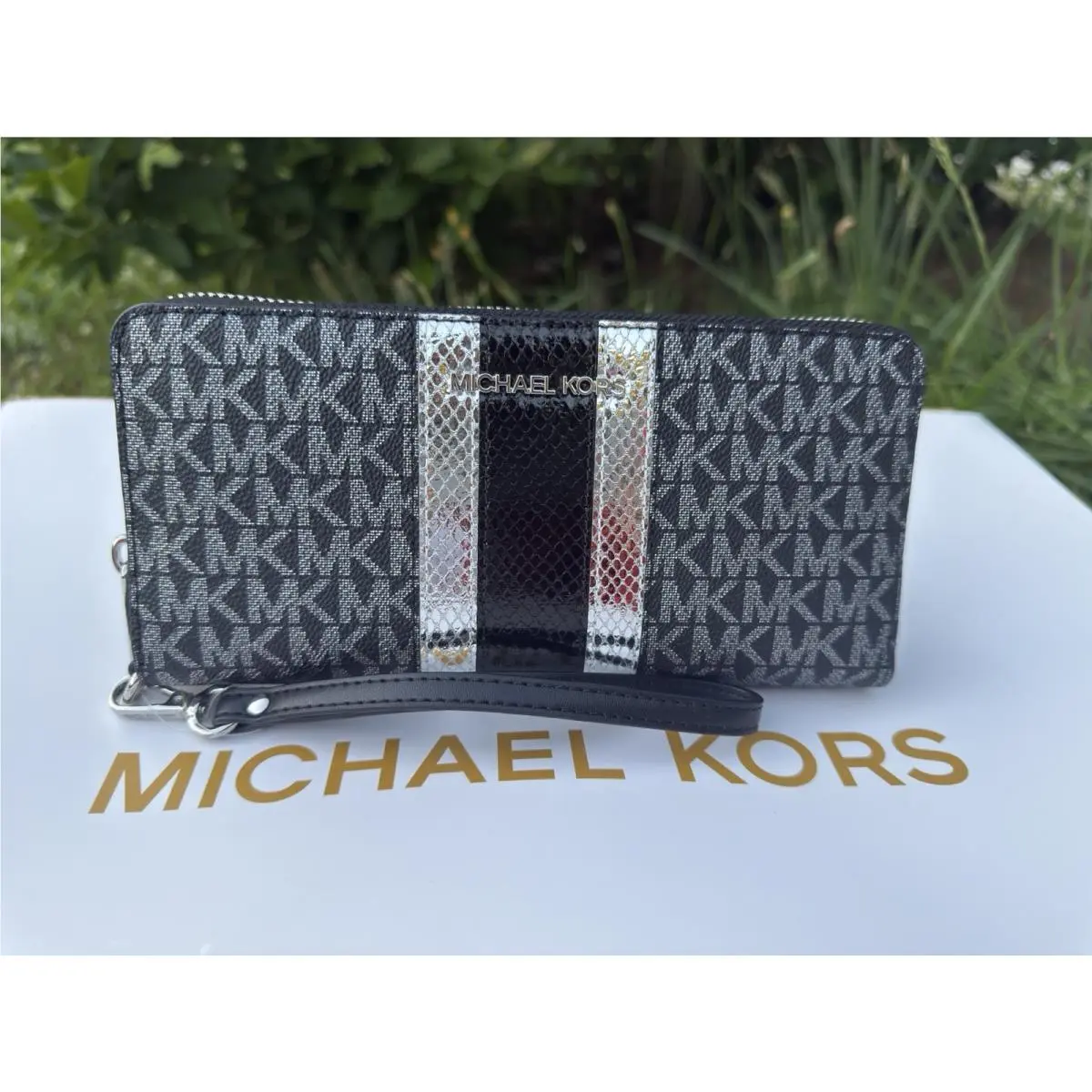 Michael Kors Jet Set Travel Large Continental Wallet Black mk Logo