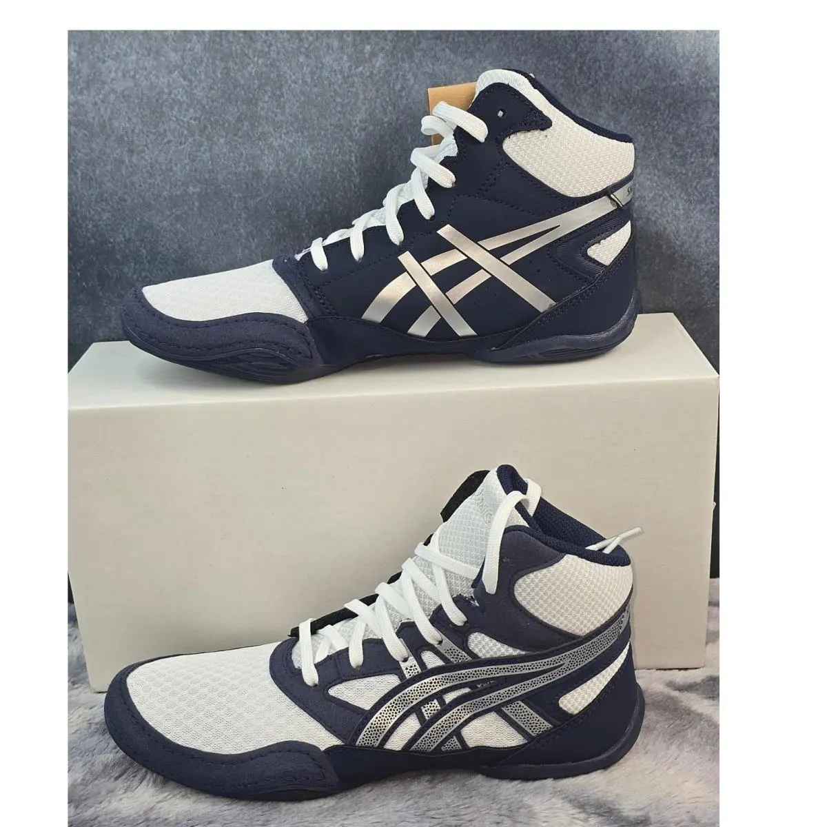 Nwot Asics SZ 4Y Snapdown 4 GS Wrestling Shoes Midnight Pure Silver Kids