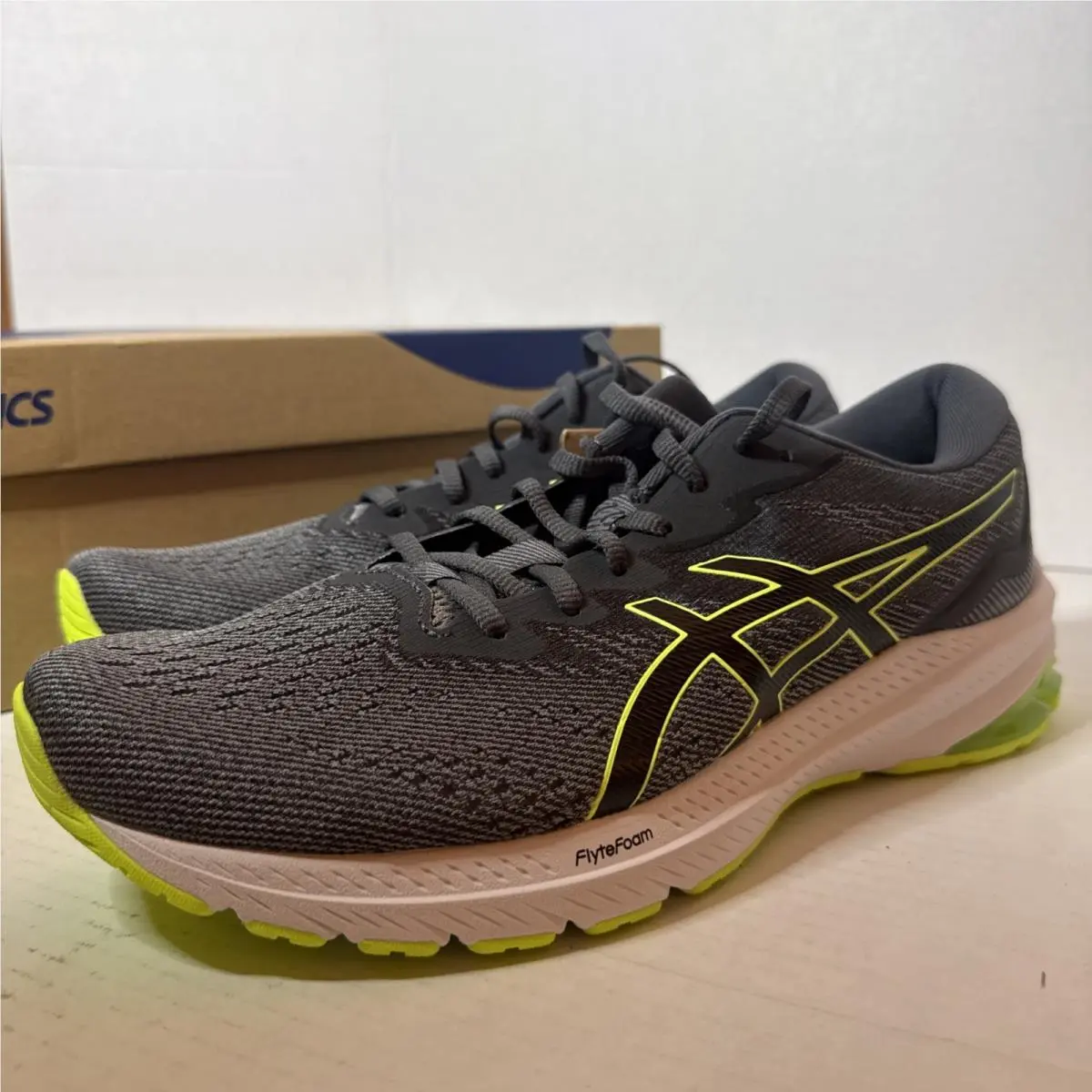 Asics GT-1000 11 Men`s Running Shoes Size 10 Gray Green Sheet Rock Black