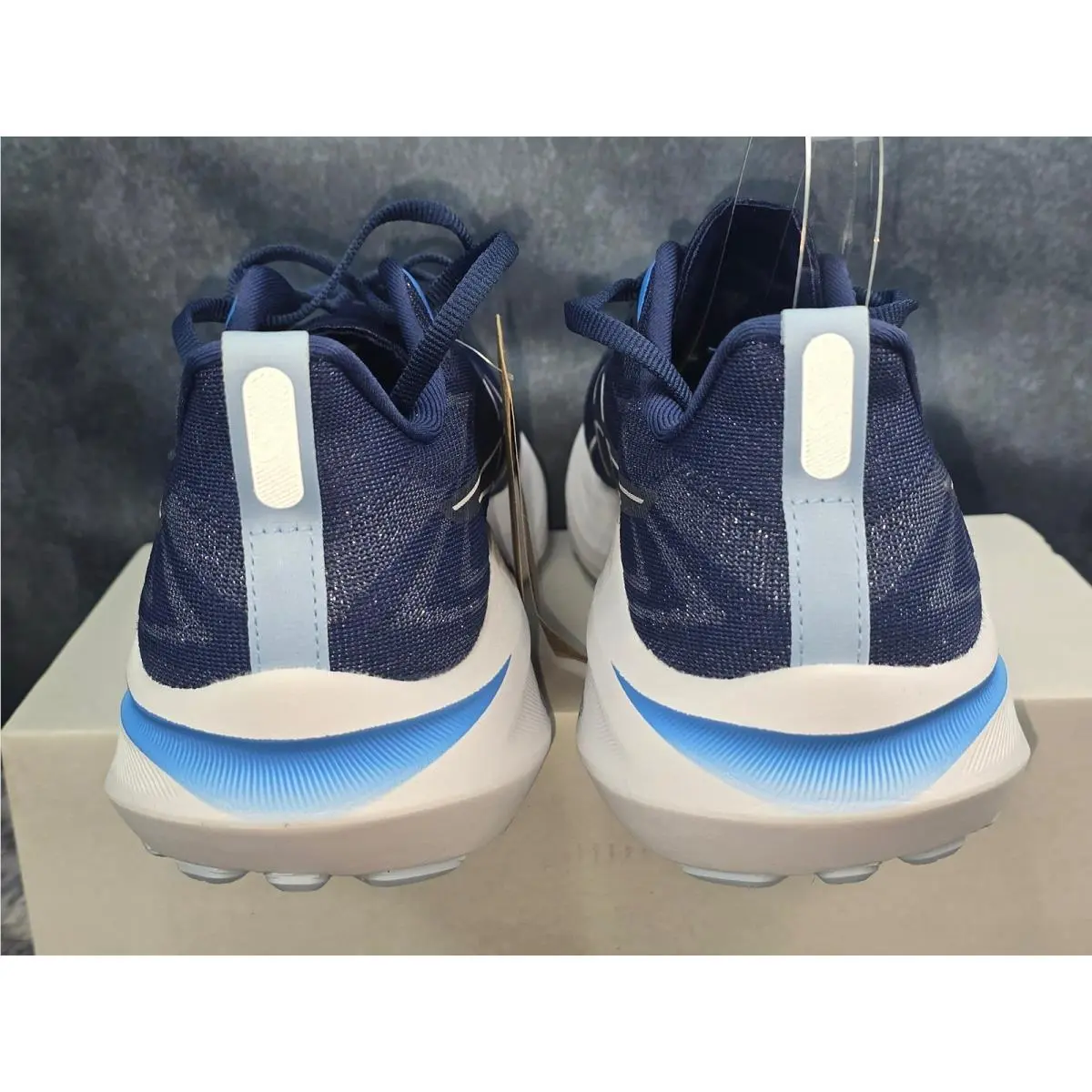 Asics shoes - ASICS GT-2000 13 - Athletic sneakers - Blue 1