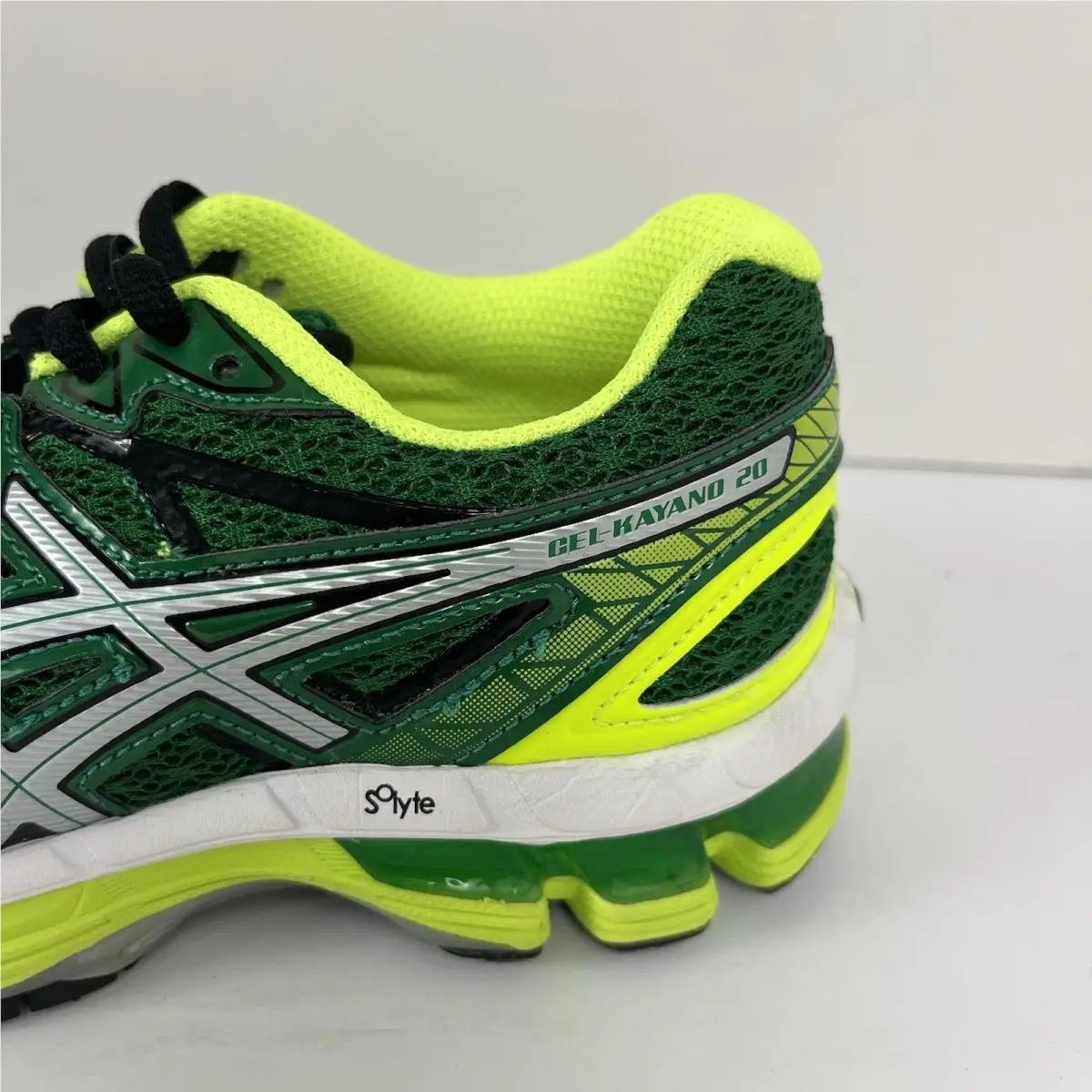 Asics shoes - ASICS GEL-Kayano 20 - Green 2