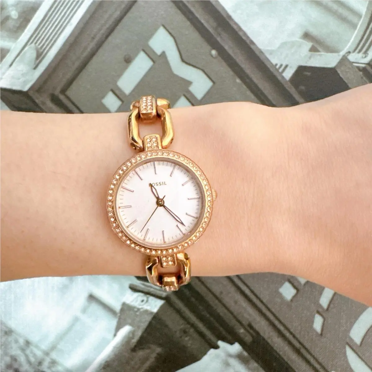 Fossil ES4123 Women`s Rose Gold Stainless Steel Analog Dial Quartz Watch