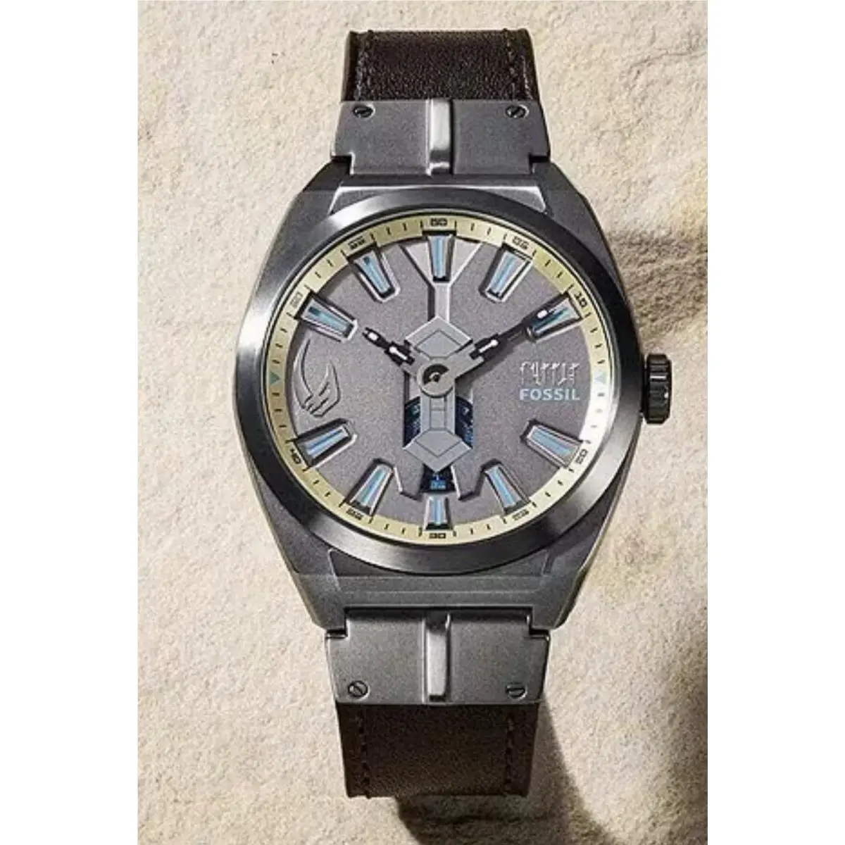 Fossil Limited Edition Star Wars™ Mandalorian™ Everett Watch Set