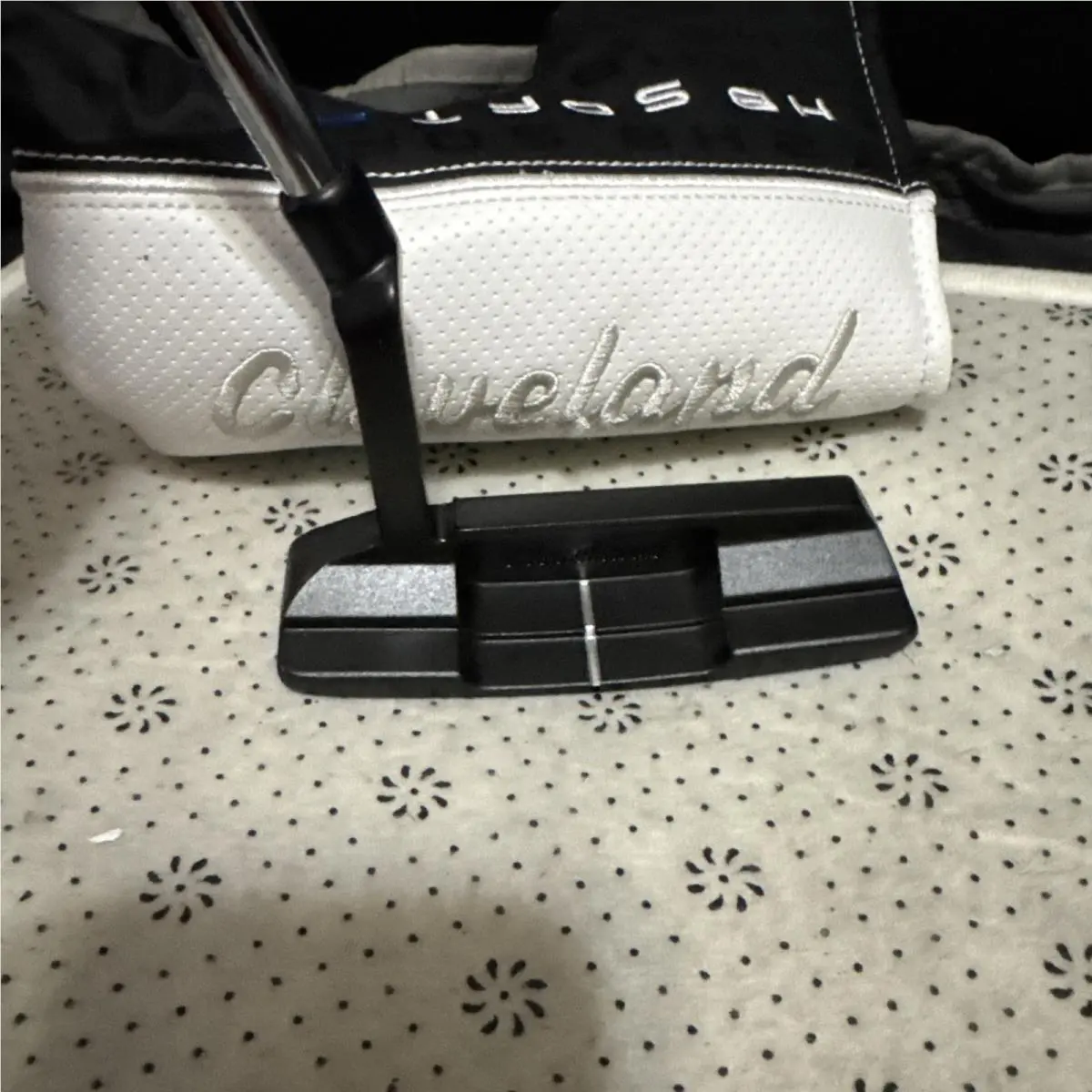 Cleveland HB Soft 2 Putter 1 34” Jet Black Stability All Inshaft Wheadcover
