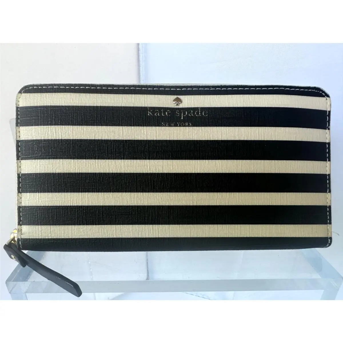 New  Women`s Wallet Lacey Fairmount Card Case Clutch by Kate Spade
